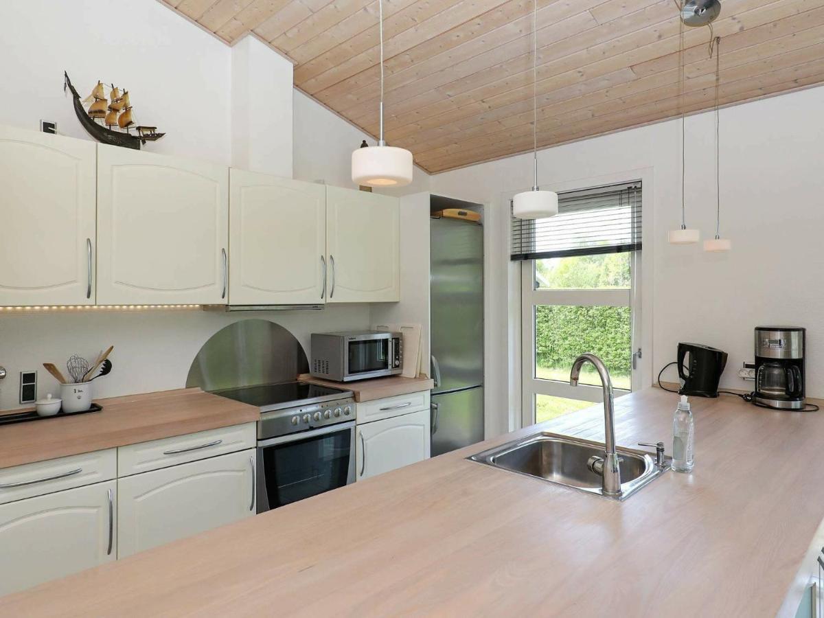 8 Person Holiday Home In Hals Zewnętrze zdjęcie